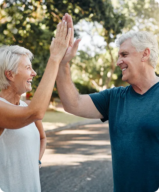 Happy_Couple_HighFive Happy_Couple_HighFive